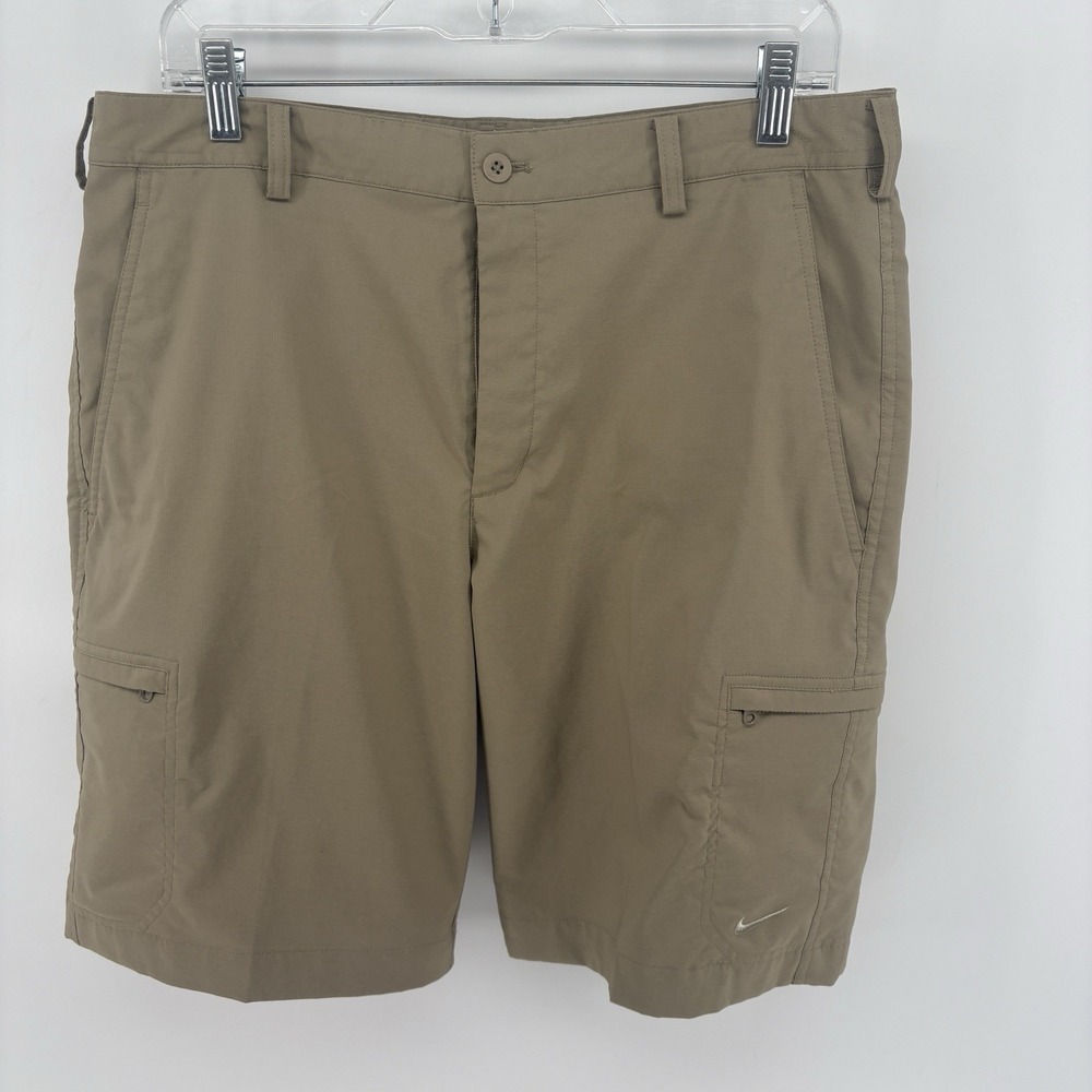 Nike Golf Shorts Men 33 Tan Chino Utility Cargo Pockets Performance Dry Fit Tech